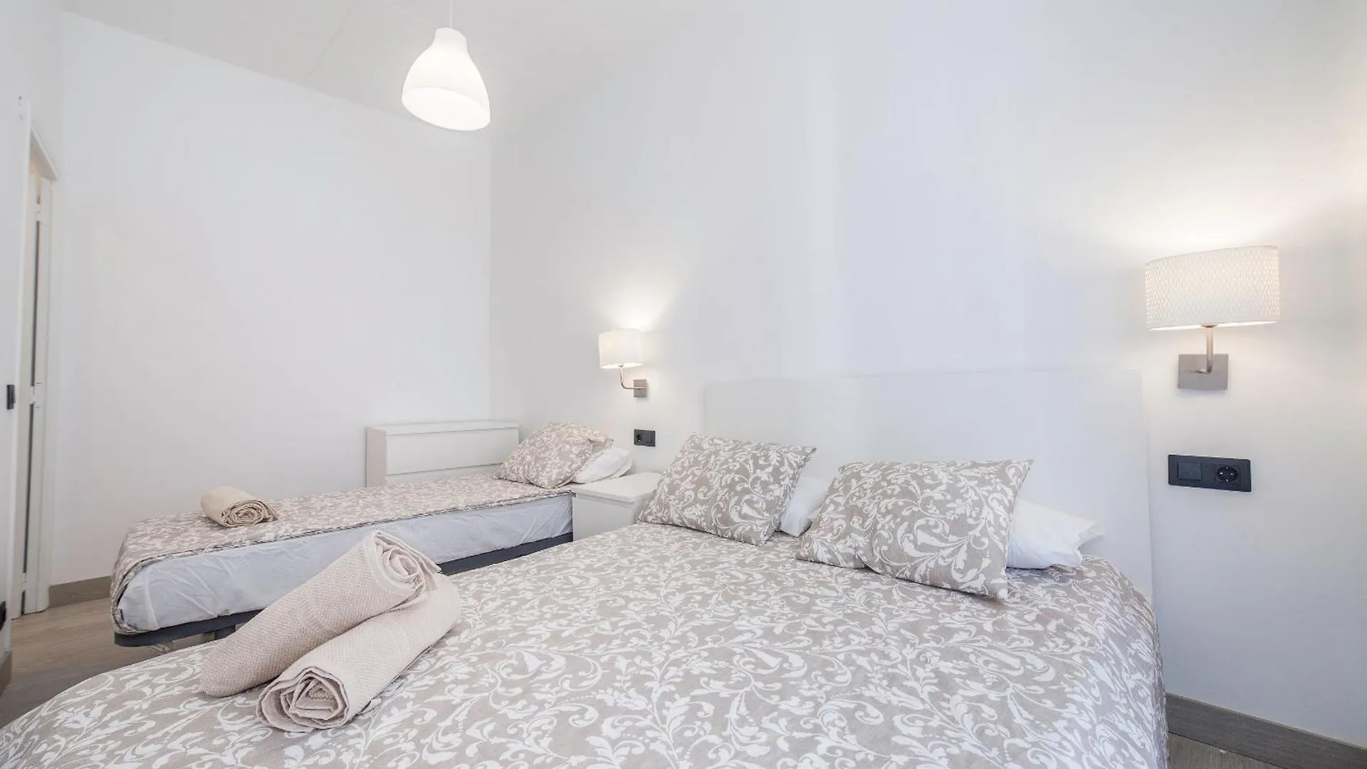 Apartment Botella Barcelona Spain